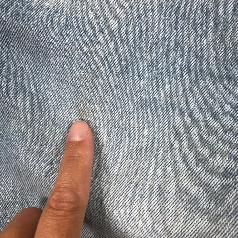 Levis light spot